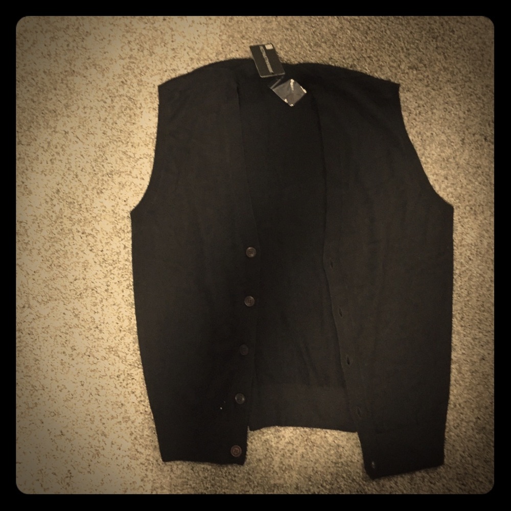 Kallispin short sleeve cardigan vest, black